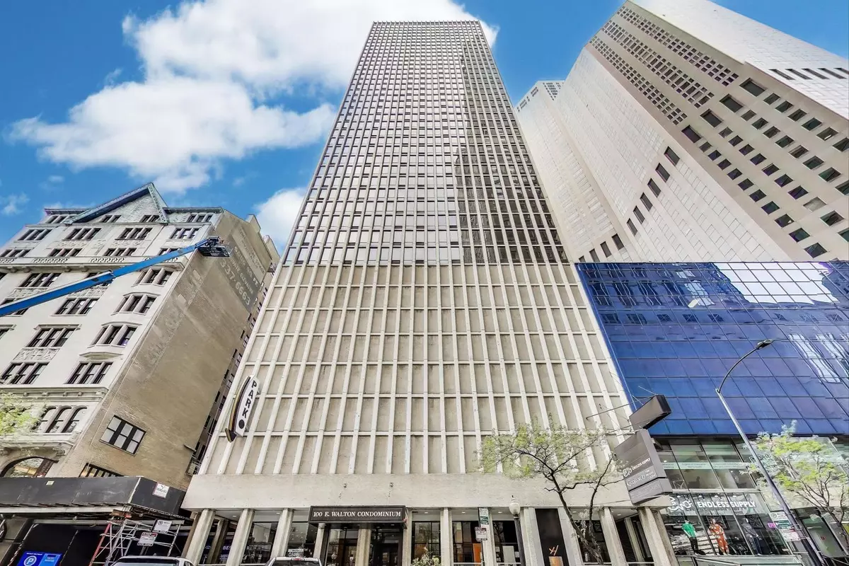 Chicago, IL 60611,100 E Walton Street #42F