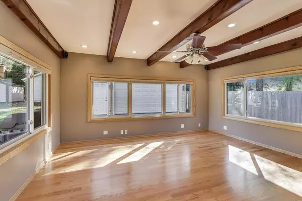 Mundelein, IL 60060,137 Racine Place