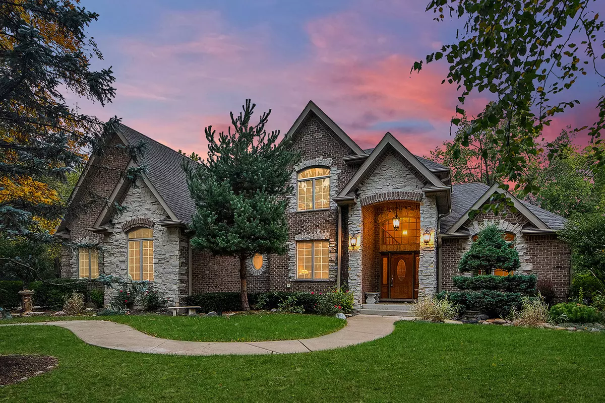 New Lenox, IL 60451,209 Linden Oaks Lane