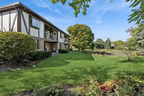 La Grange, IL 60525,519 Banyon Lane #A