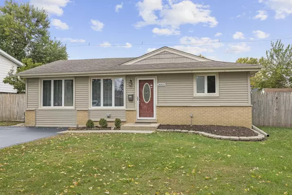 16520 Brenden Lane, Oak Forest, IL 60452