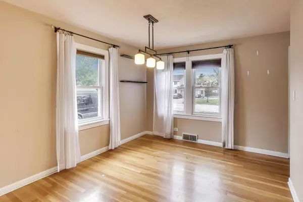 Des Plaines, IL 60018,2537 S SCOTT Street