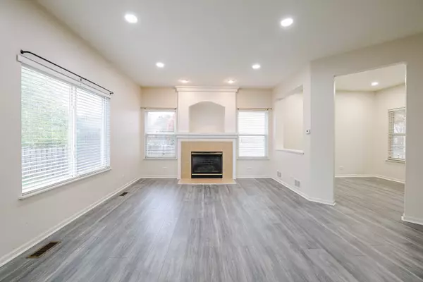 Gilberts, IL 60136,204 Aspen Circle