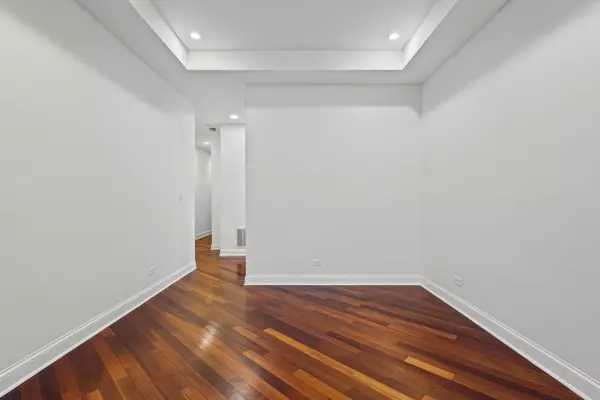 Chicago, IL 60647,2704 W Cortland Street #3