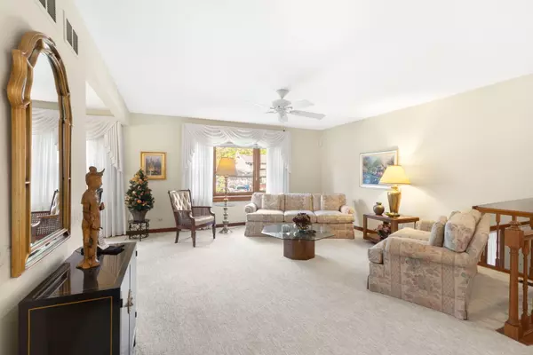 Itasca, IL 60143,713 N Maple Street