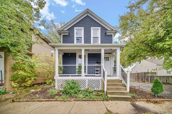 1521 Catalpa Avenue, Waukegan, IL 60085