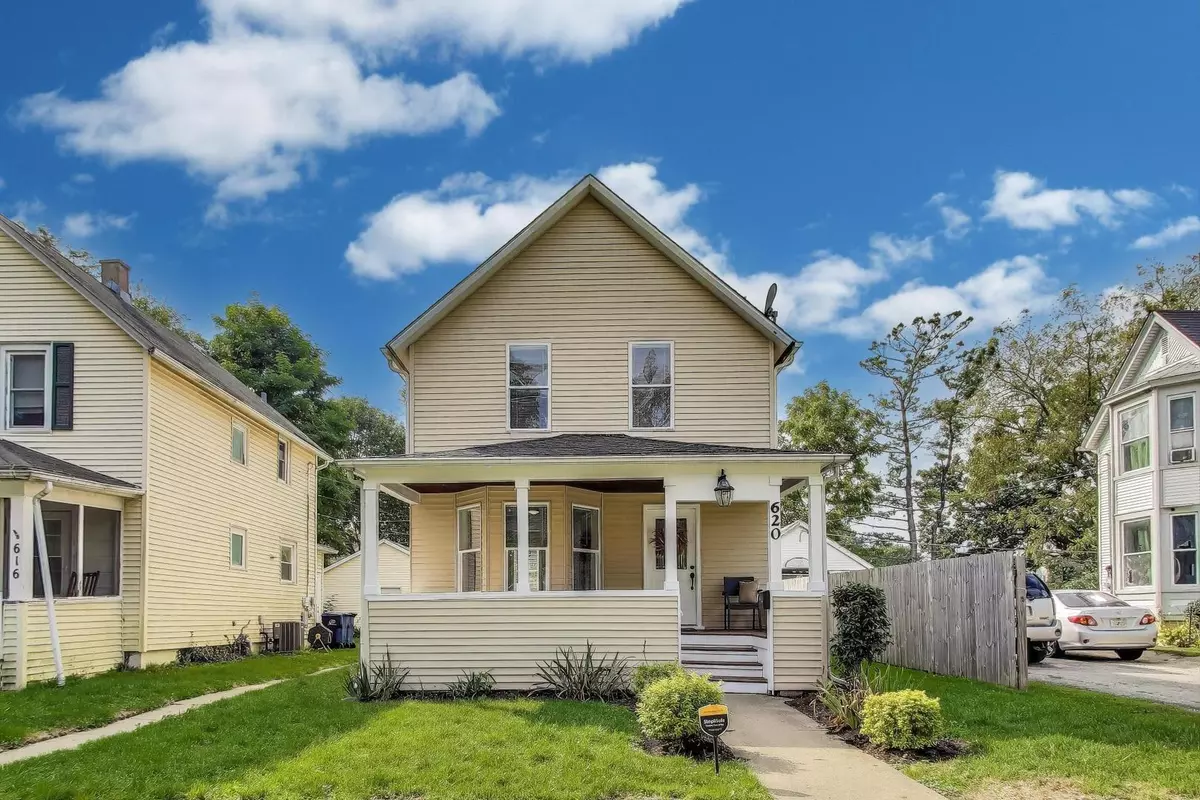 Waukegan, IL 60085,620 N POPLAR Street