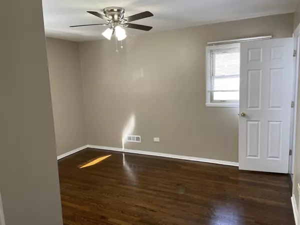 Thornton, IL 60476,83 Indianwood Drive