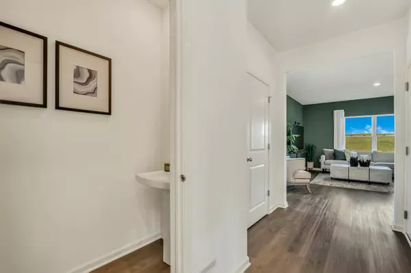 Oswego, IL 60543,2486 Semillon Street