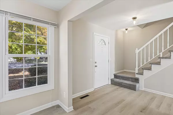 Crystal Lake, IL 60014,1041 Barlina Road