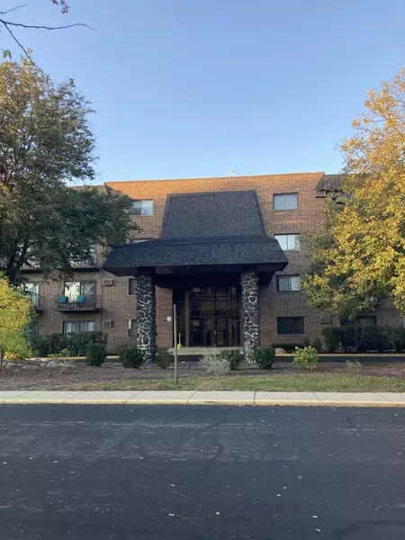 239 N Mill Road #403-A, Addison, IL 60101
