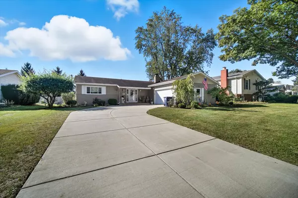 Darien, IL 60561,1125 Timber Lane