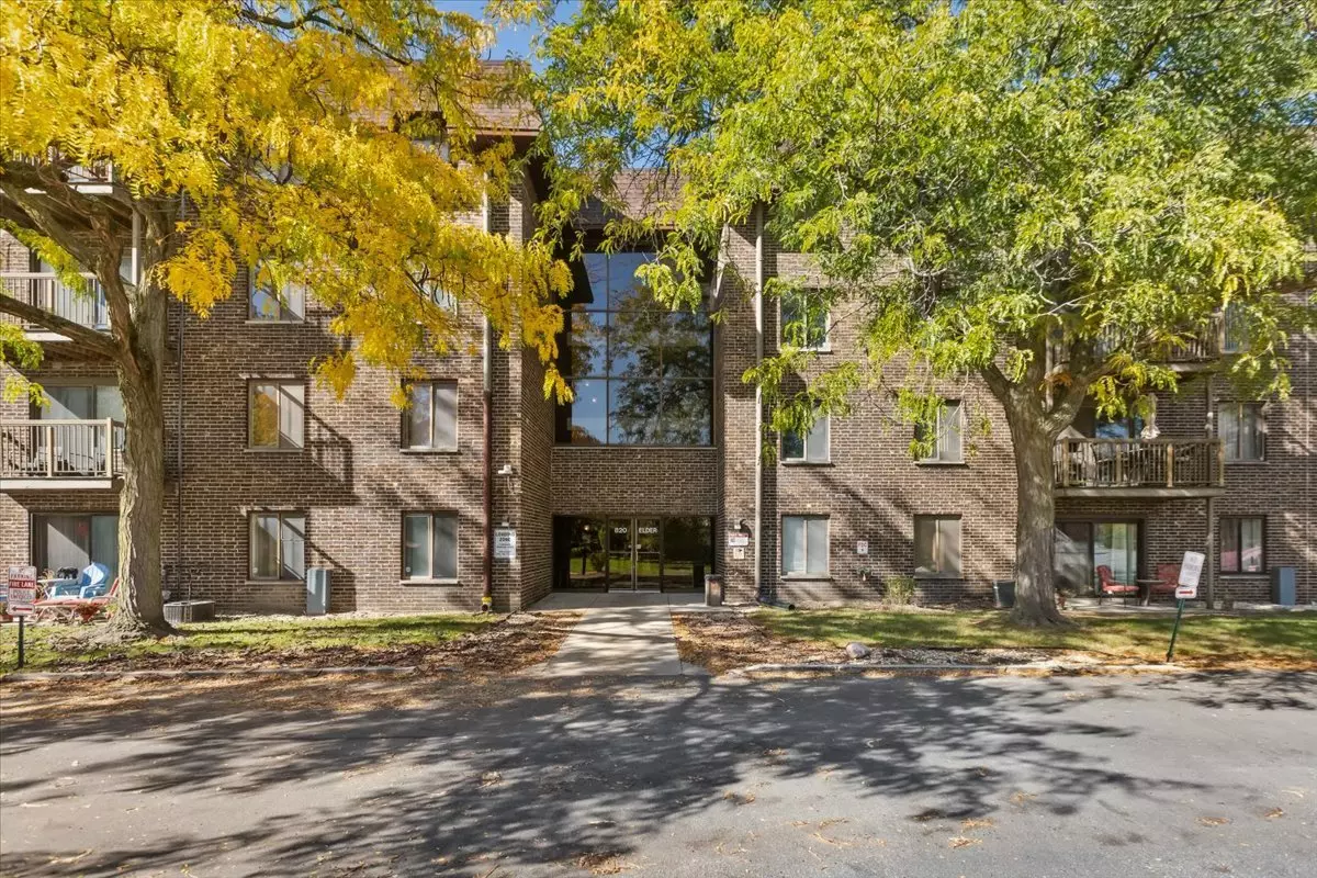 Homewood, IL 60430,820 Elder Road #C410