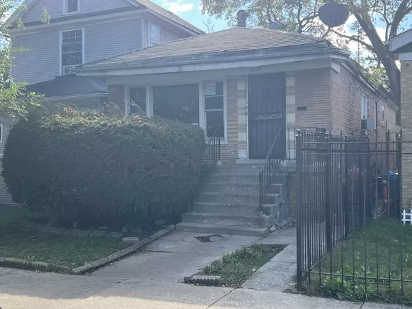 Chicago, IL 60636,2115 W 68th Place