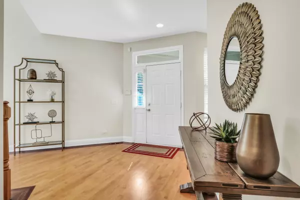 Vernon Hills, IL 60061,418 Bay Tree Circle