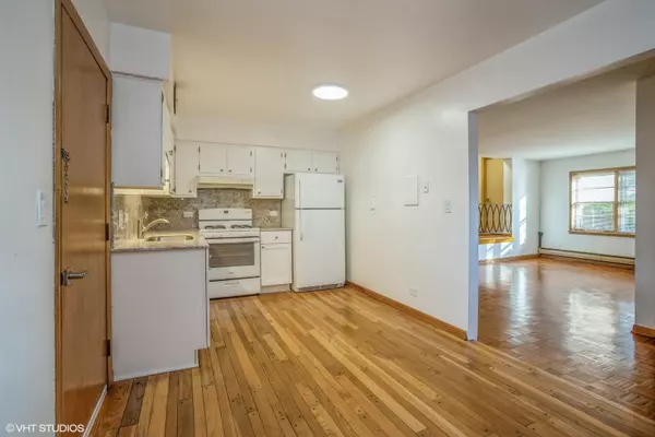 Des Plaines, IL 60016,1022 Arnold Court #B