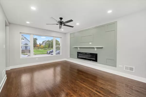 Chicago, IL 60628,10129 S Indiana Avenue