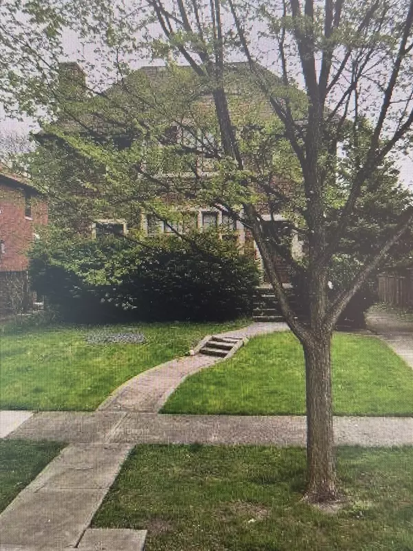 1130 N Grove Avenue, Oak Park, IL 60302