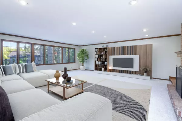 Darien, IL 60561,Address not disclosed