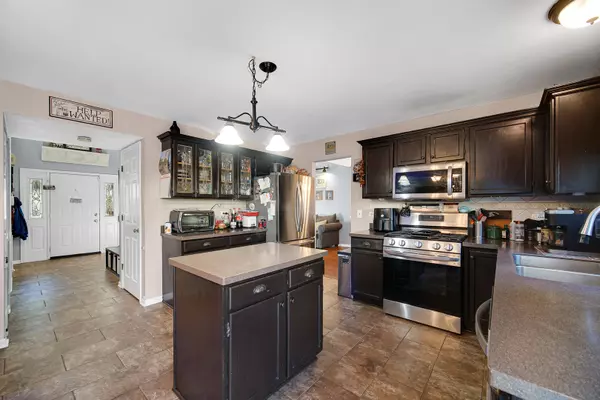 Lake In The Hills, IL 60156,3925 Peartree Drive