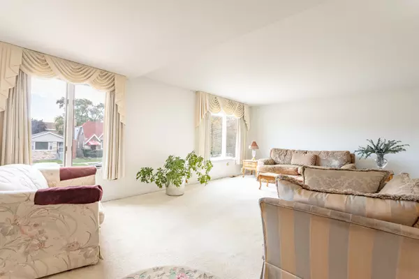 Chicago, IL 60619,Address not disclosed