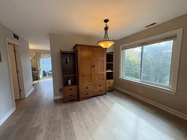 Darien, IL 60561,2667 Woodmere Drive