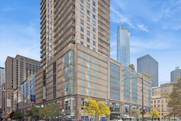 545 N Dearborn Street #3206, Chicago, IL 60654