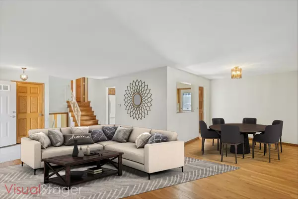 Elk Grove Village, IL 60007,851 Love Street