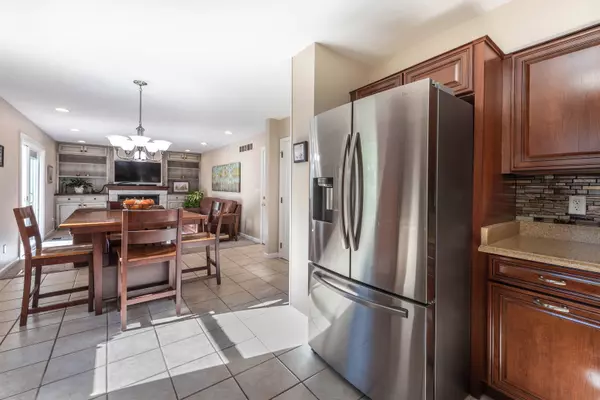 St. Charles, IL 60174,1533 Banbury Avenue