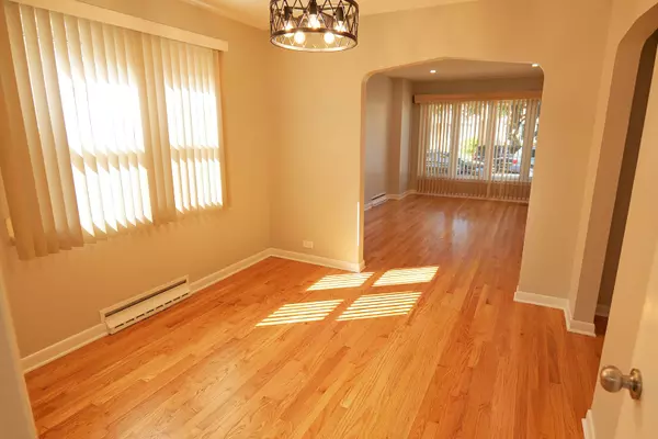 Chicago, IL 60638,5047 S Leclaire Avenue