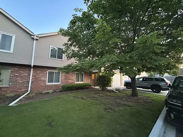 7030 Park Lane Court #203, Woodridge, IL 60517