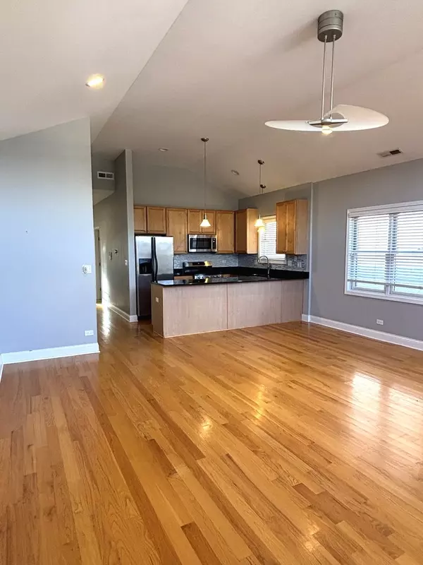 Chicago, IL 60616,3106 S Wells Street #3