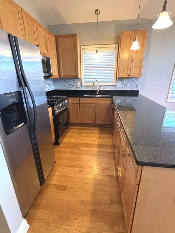 Chicago, IL 60616,3106 S Wells Street #3