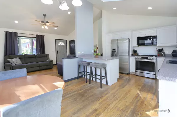 Antioch, IL 60002,269 Lakewood Drive