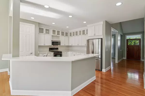 Antioch, IL 60002,40418 N South Newport Drive