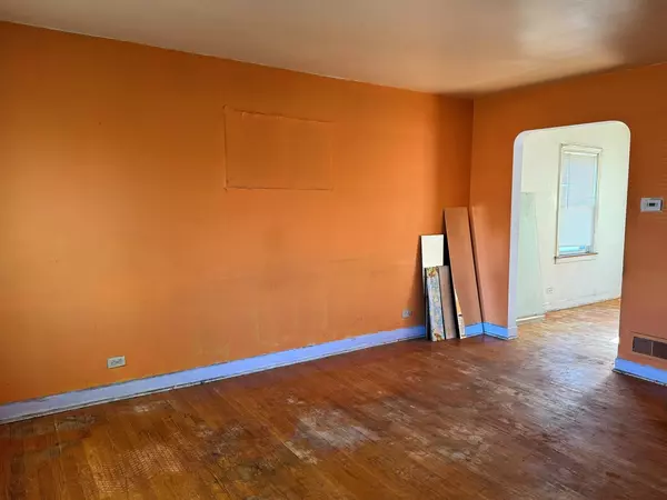 Bellwood, IL 60104,3616 Jackson Street