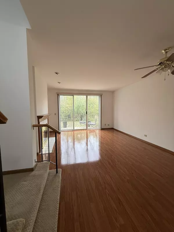 Batavia, IL 60510,545 Peebles Court #545