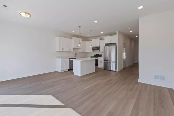 Crestwood, IL 60418,5404 135th Street