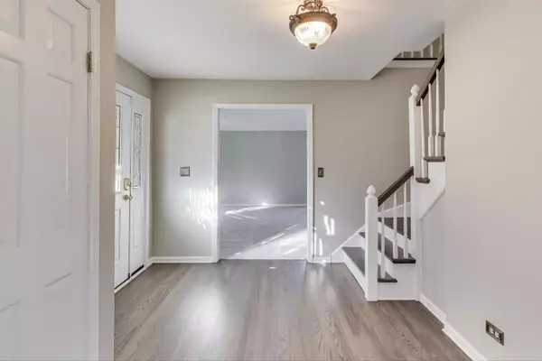 Barrington, IL 60010,540 FOX GLOVE Lane