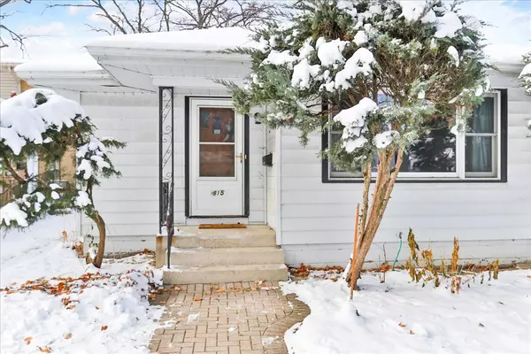 Naperville, IL 60563,815 N ELLSWORTH Street