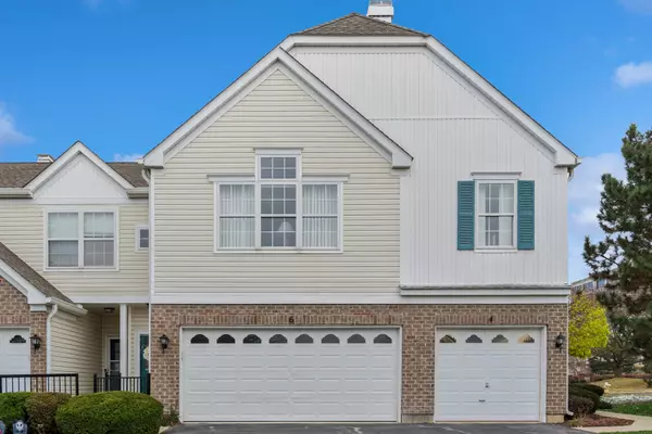 6 Arboretum Drive, Lombard, IL 60148