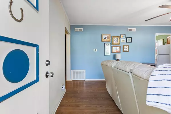 Urbana, IL 61801,1005 E Delaware Avenue