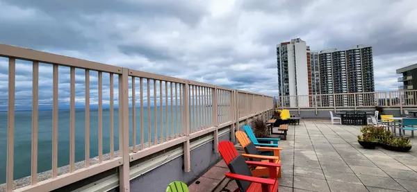 Chicago, IL 60660,6157 N Sheridan Road #3D