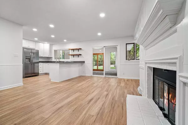 Bloomington, IL 61701,319 Hillside Lane