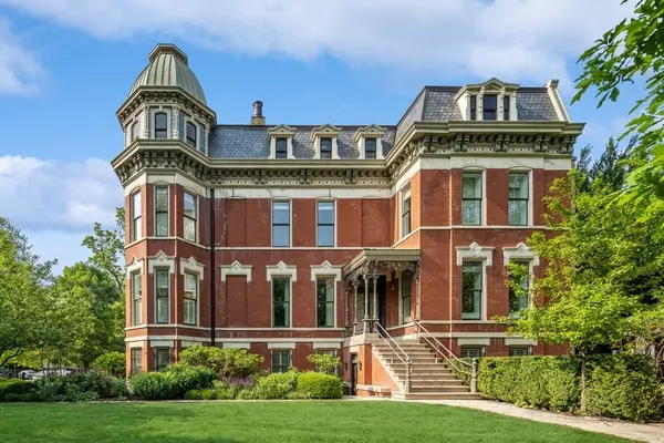 1407 N Hoyne Avenue, Chicago, IL 60622