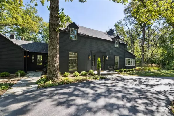 Riverwoods, IL 60015,2570 Riverwoods Road