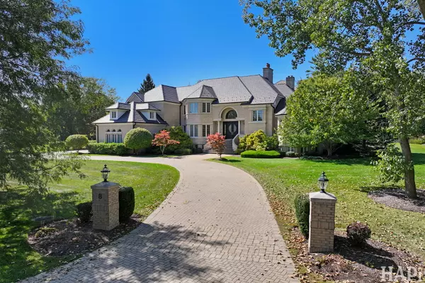 South Barrington, IL 60010,8 Farmington Road