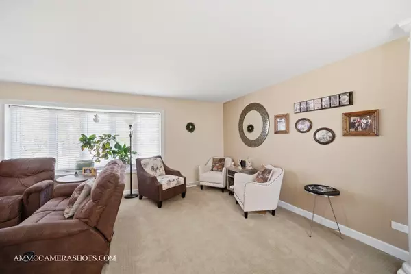 Batavia, IL 60510,817 Woodland Hills Road