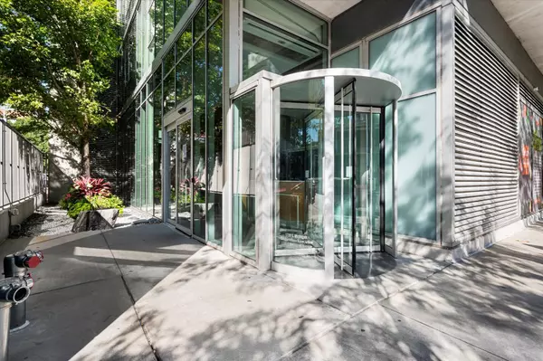 Chicago, IL 60616,1720 S Michigan Avenue #1712