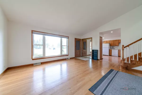 Mundelein, IL 60060,701 Thomas Court